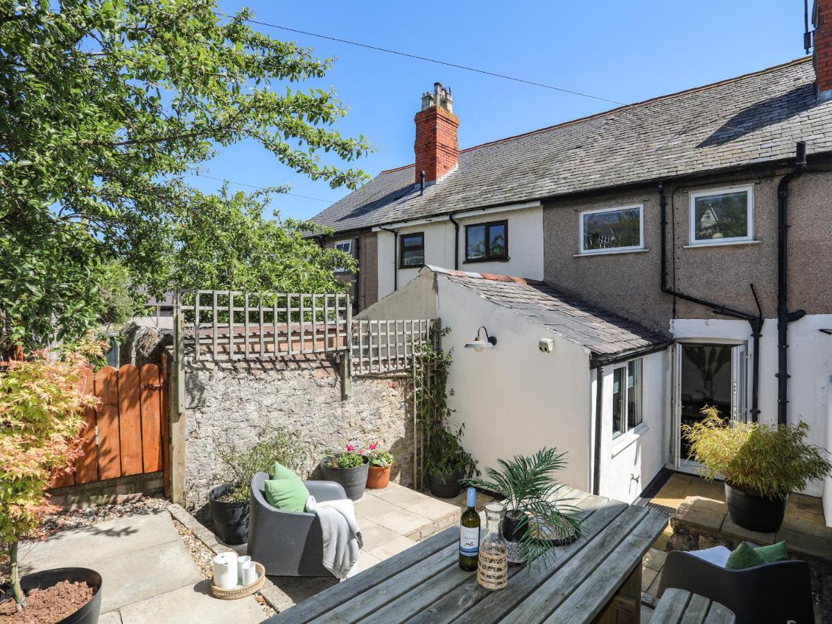 Bryn Tirion - Penrhynside Villa Conwy Exterior photo
